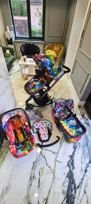 Vand gama carucior Cosatto - landou, scoica, scaun sport - stare buna