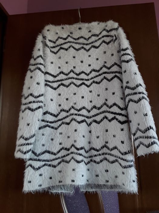 Vând Cardigan Damă Lung Gros Pufos Nou Italia Mărimea XL