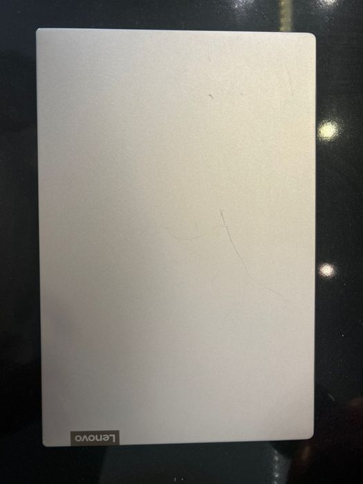 Lenovo IdeaPad S340-15API в отлично състояние.