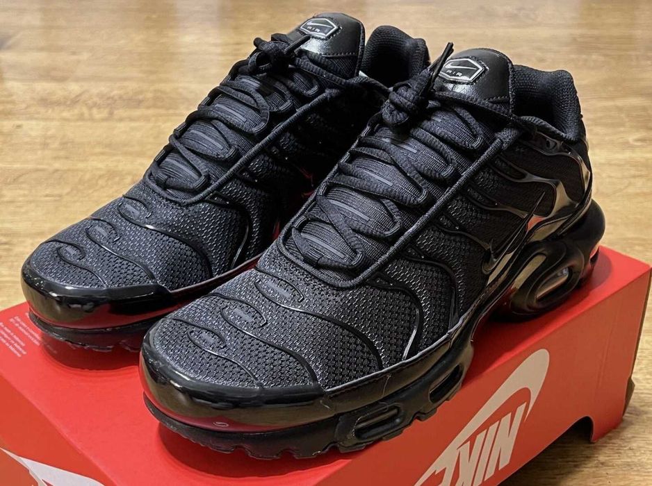 *NOU* Nike Tn Air Max negri - verificare colet