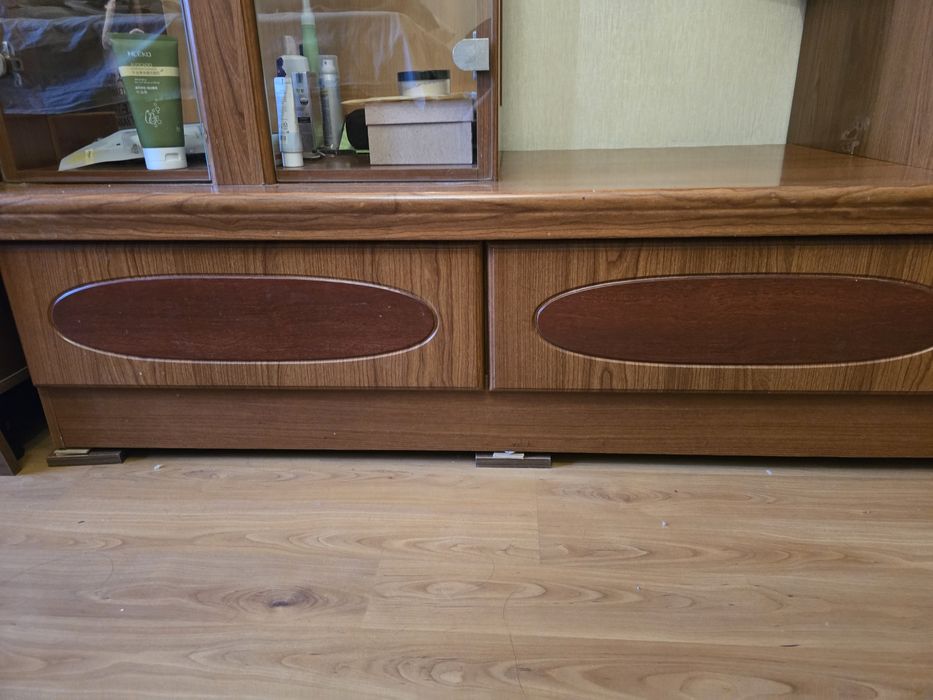 Стенка в гостиную