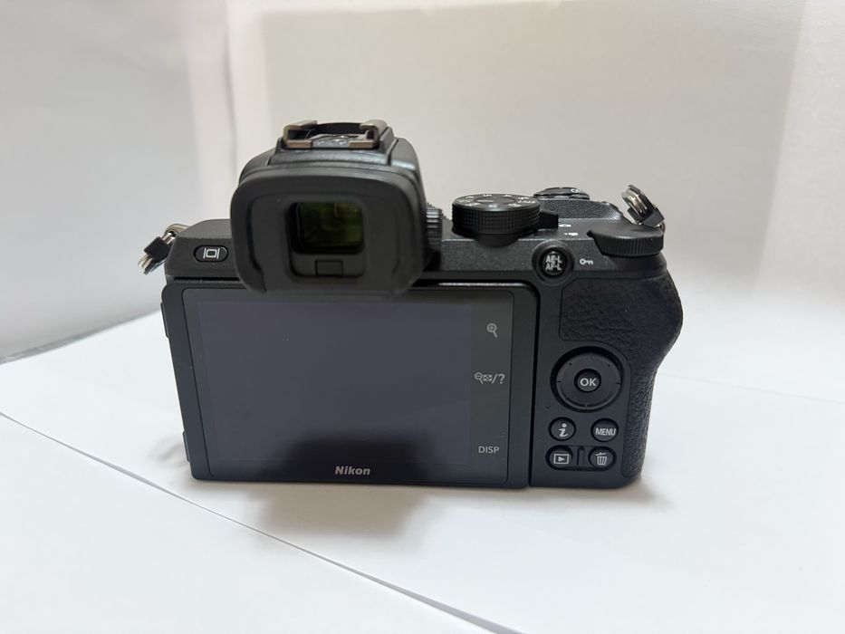 Nikon Z50 DX 16-50 Kit – почти неизползван