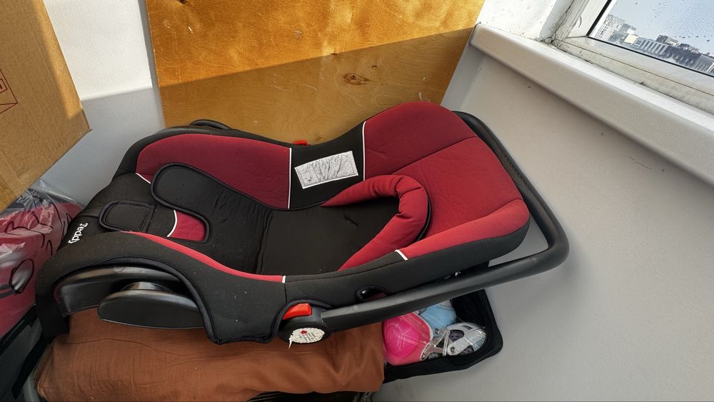 Продам автокресло
