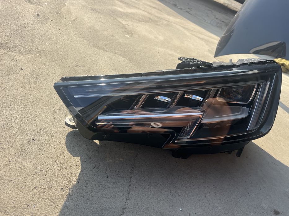 Фар Audi A4 B9 Full LED Matrix гр. Враца Складова база • OLX.bg