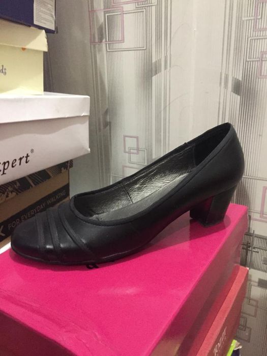 Туфли женские продам