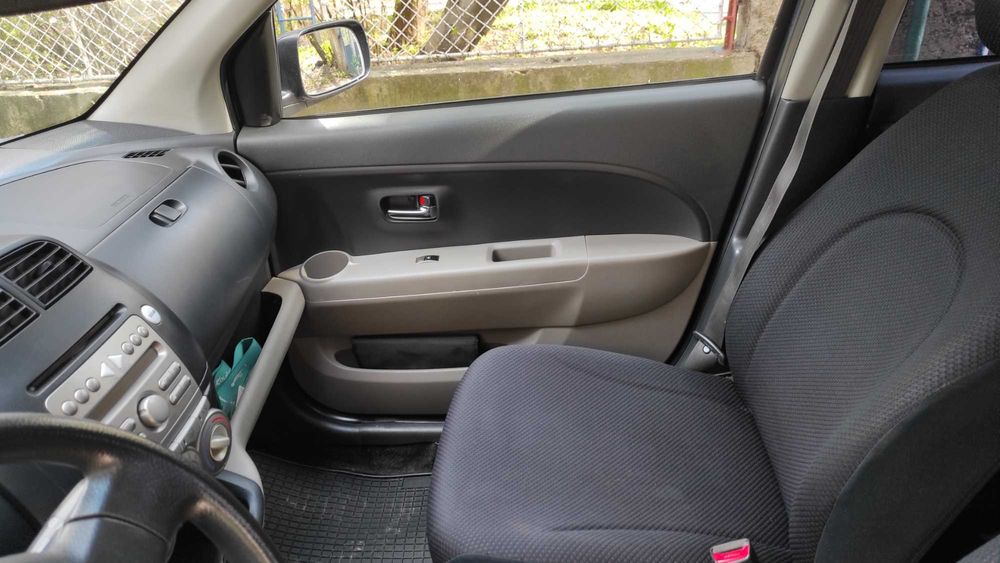 Daihatsu sirion 1.3 бензин газ