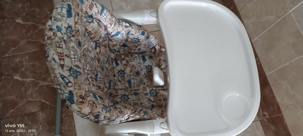 Стульчик для кормления