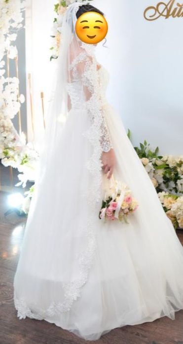 Свадебное платье