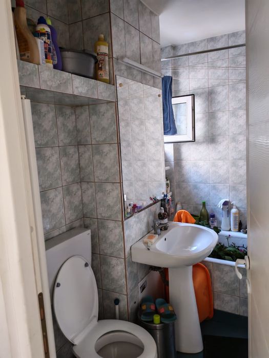 Vând apartament 3 camere