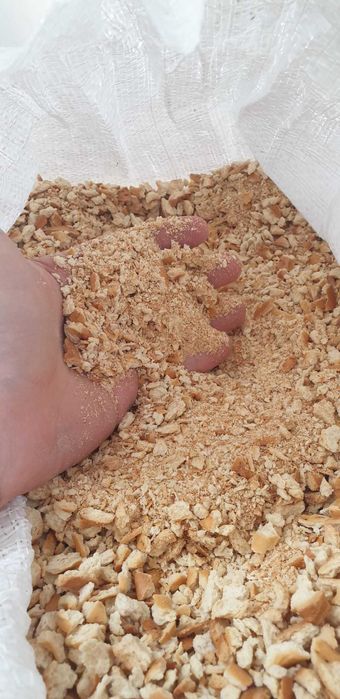 Vindem pesmet vrac - saci de 20 kg