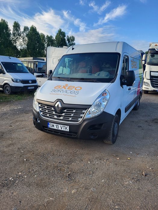Vând Renault Master 2.3 DCI
