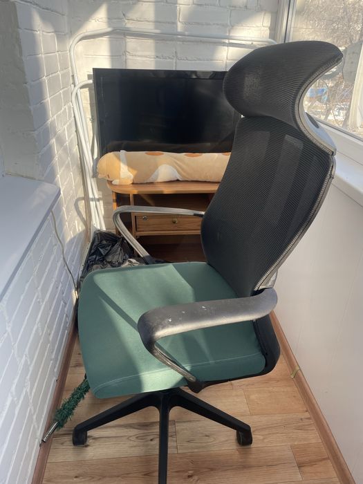 Офисный стул 25000