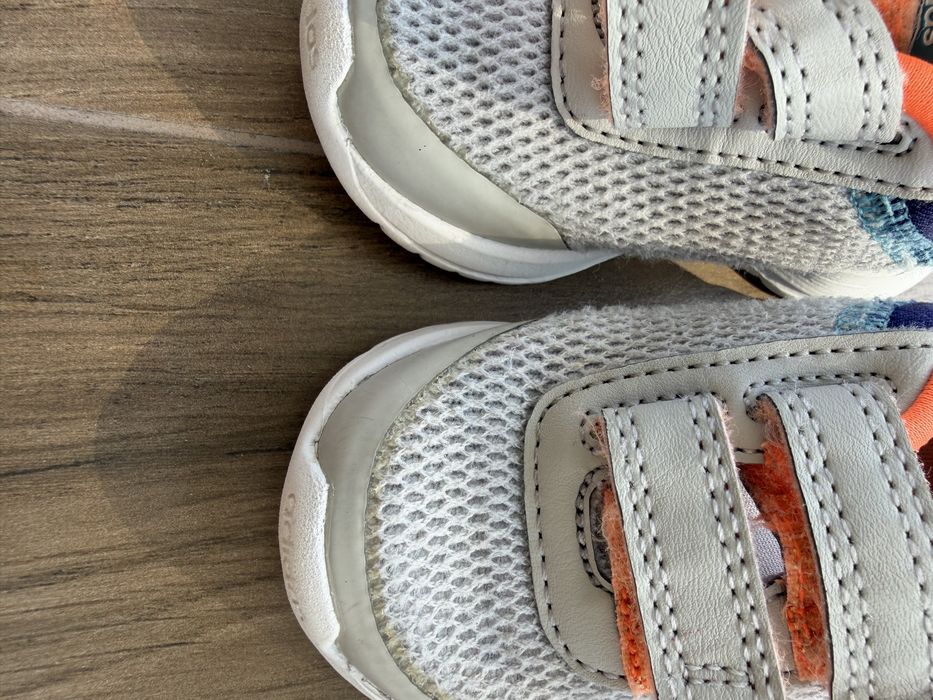 Кецове и сандали за бебе Adidas, Nike