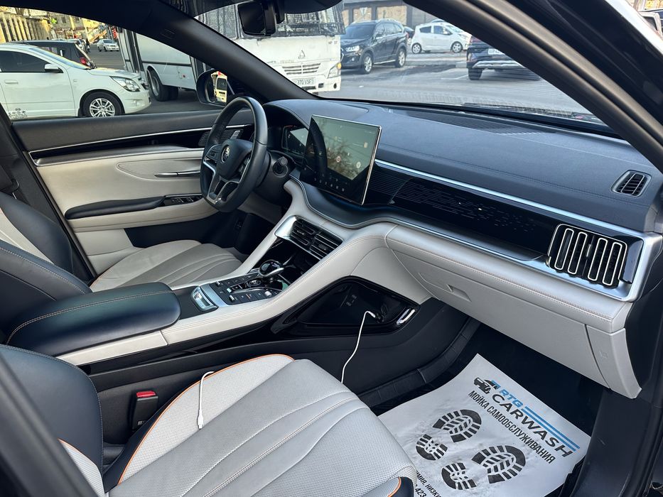 BYD Song Plus Flagship 2022 Elektromobil srochna sotiladi