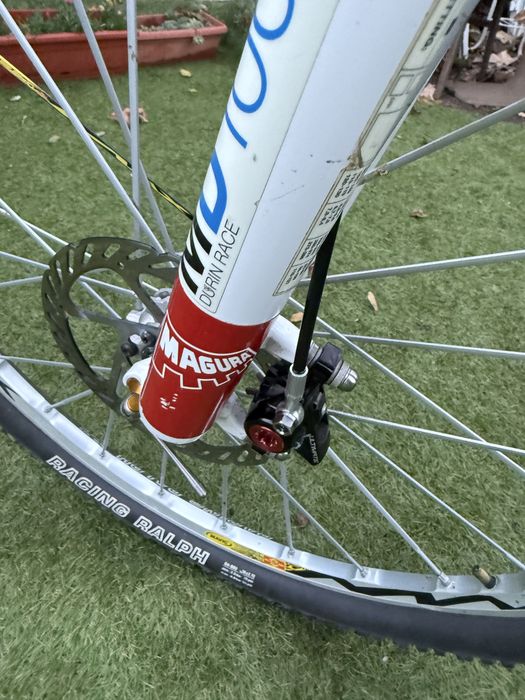 Карбонов Scott 26 цола гуми