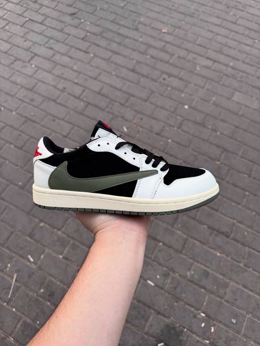 Nike air jordan x travis scot