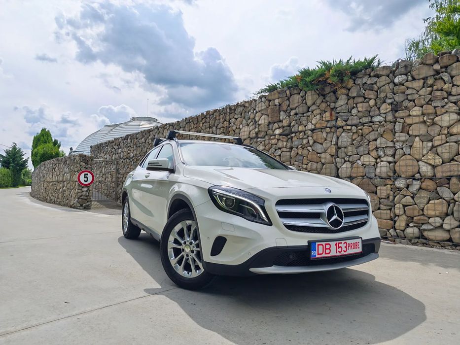 Mercedes-Benz GLA 200d•4Matic•RAR efectuat•Garantie 1An•LED•Revizii doar la reprezentață