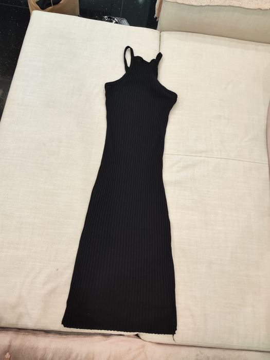 Черна дълга рокля