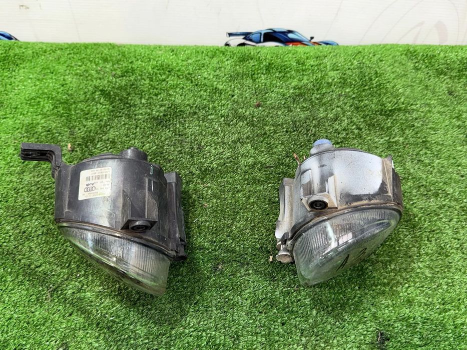 PROIECTOR CEATA FATA STANGA AUDI A3 2.0 DIESEL 2012 COD OEM 89210613 8E0941699E 8E0941699C 2012-2020