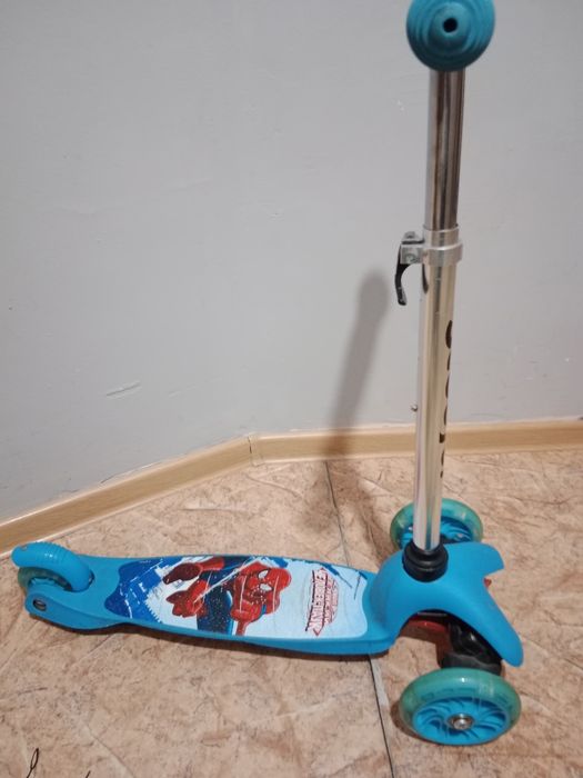 Продаю Самакат "Scooter"