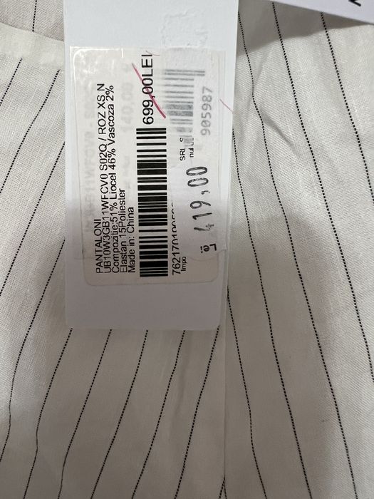 Pantaloni de vara , albi cu dungi, noi, Guess