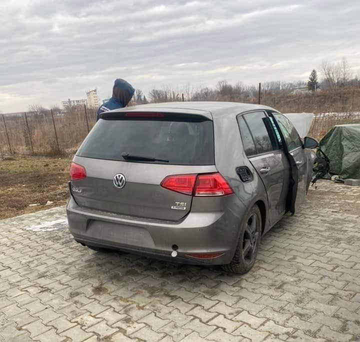 Hayon bara spate vw golf 7 scurt stopuri. 2016