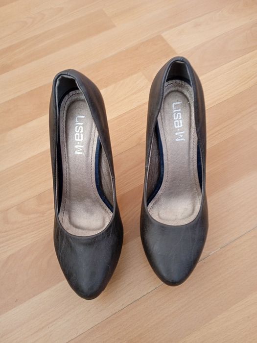 Дамски обувки на ток