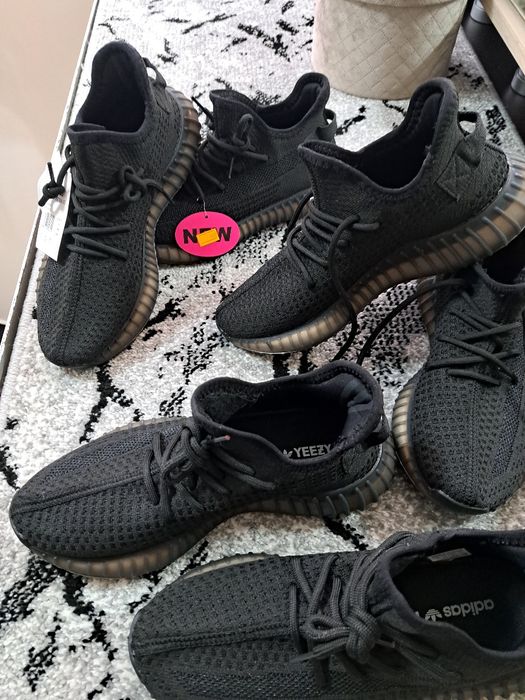 Adidas YEEZY BOOST 350 V2