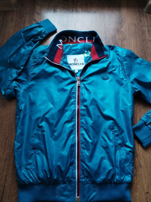 moncler - мъжко яке Л  отлично състояние