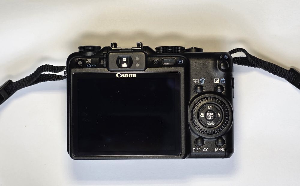 Aparat foto Canon Powershot G9 12.1 mega pixels  - impecabil