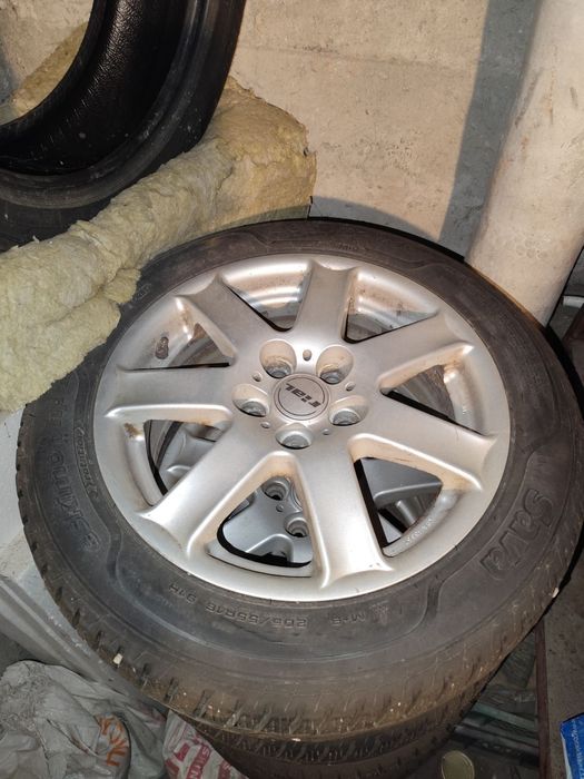 Комплект зимни гуми с джанти 205х55х16