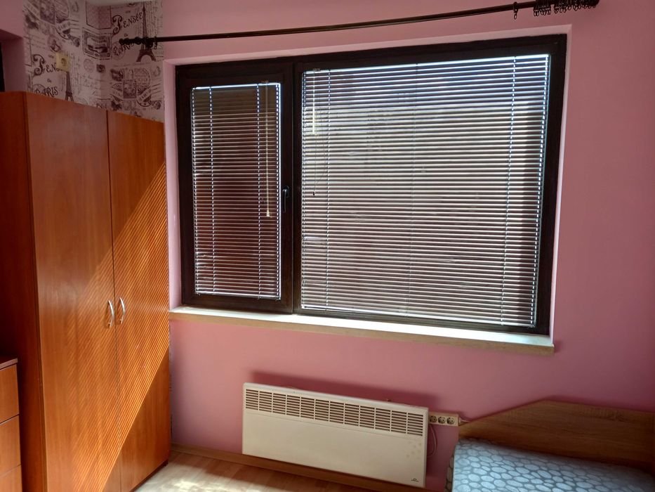 Отдавам 3-стаен обзаведен апартамент