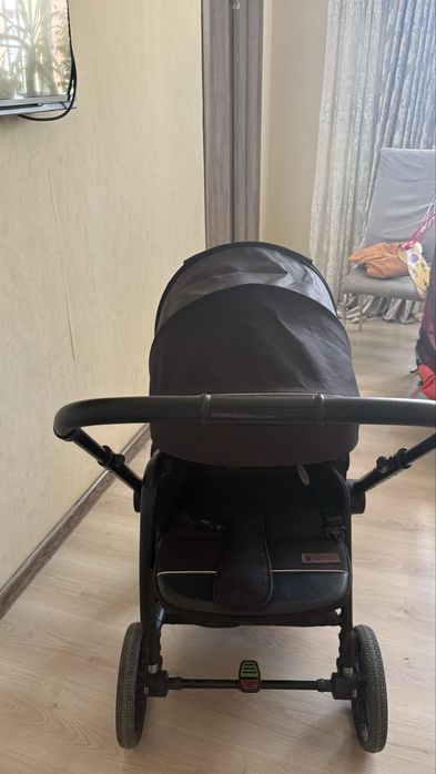 Продам коляску нев люкс