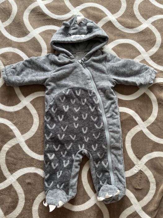 Продам комбинезон Next