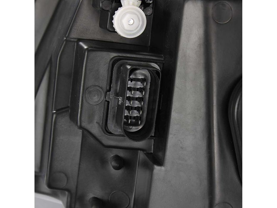 Фарове Фар за VOLKSWAGEN T5 2003 - 2009 / Фолксваген Т5 с мотор