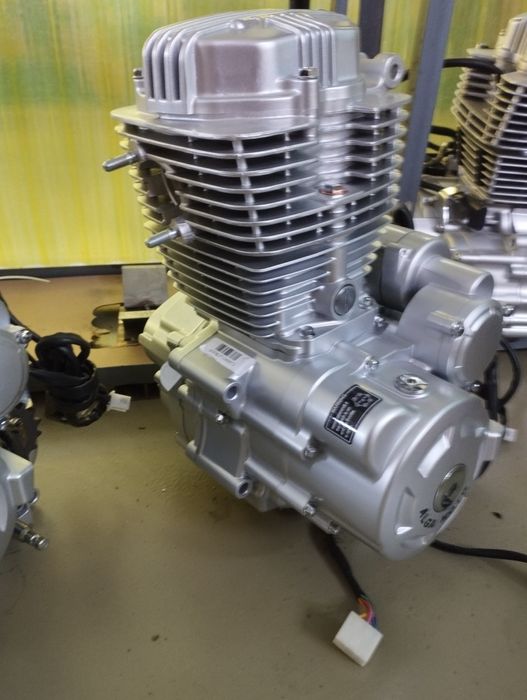 Двигатель 200 кубов