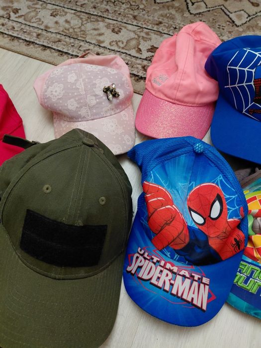 Продам детские кепки для девочек и мальчиков