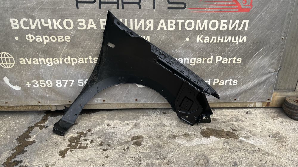 1 брой десен и 2 броя ляв калник Dacia Sandero 2 2012-