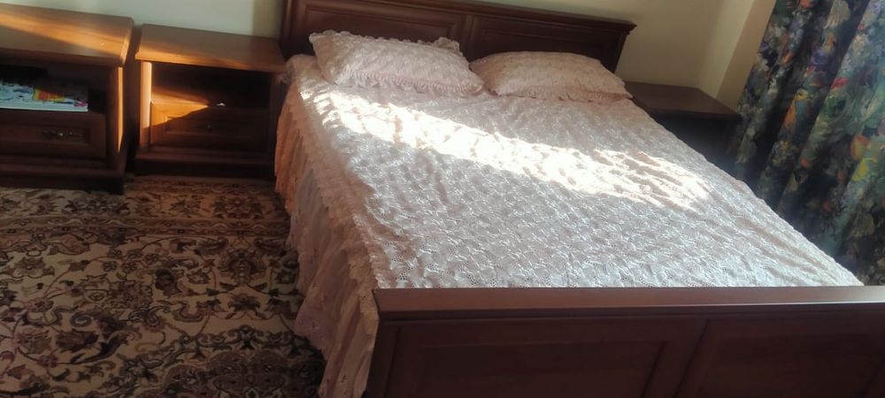 Спальный гарнитур