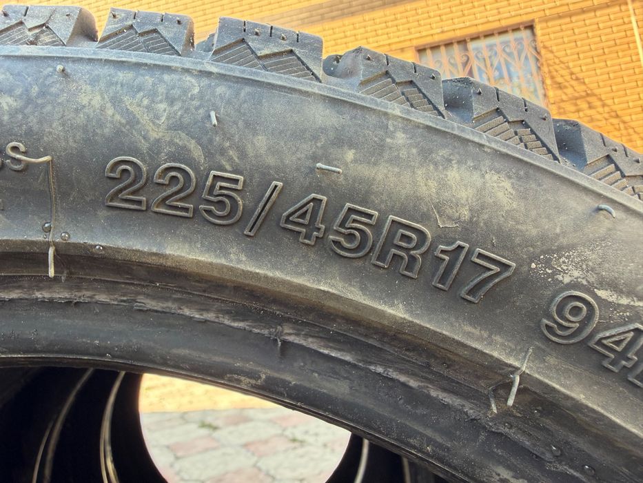 Продам зимние шины