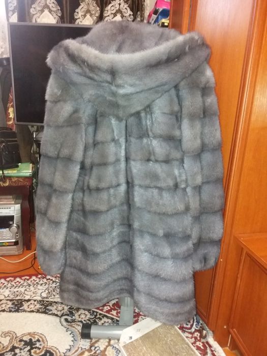 Шуба норковая с капюшоном