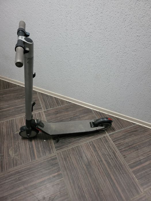 Продам Самокат Ninebot