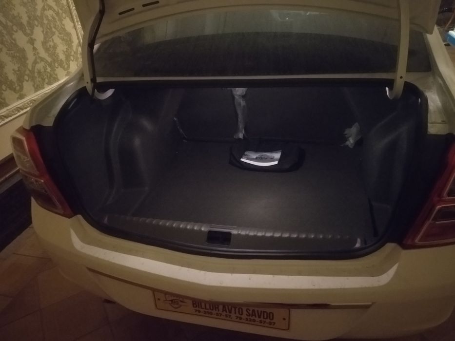 Автомобиль Кобальт