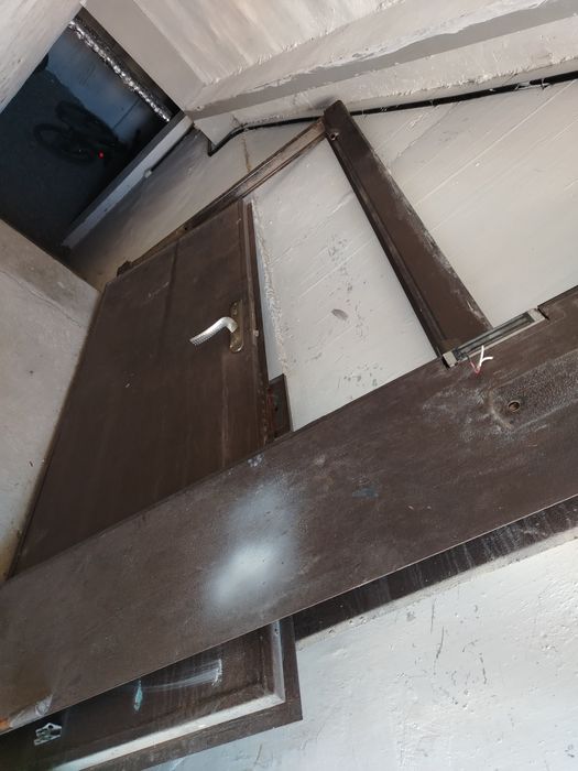 Продается железный двер