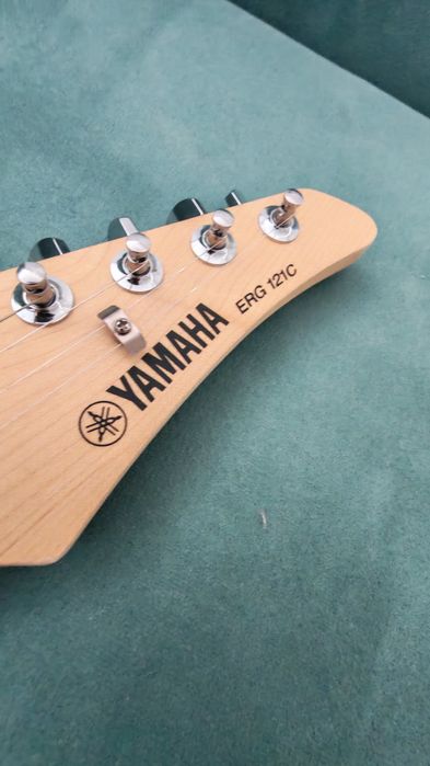 Электрогитара Yamaha ERG 121C