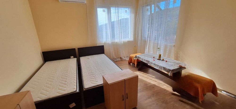 ПРОДАВА къща в гр. ДЕВНЯ
