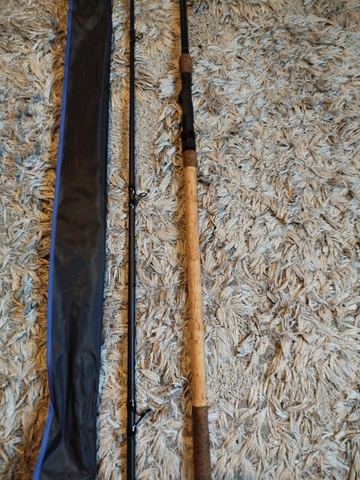 Lanseta feeder tazura