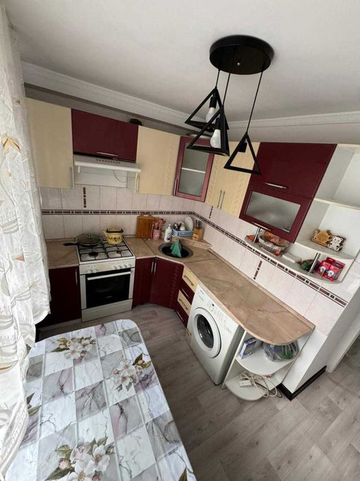 Продажа 2-комнатной квартиры  уральская 4