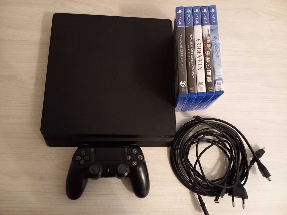 Vand PS4 Slim (PlayStation 4) 1 TB ssd + 5 Jocuri