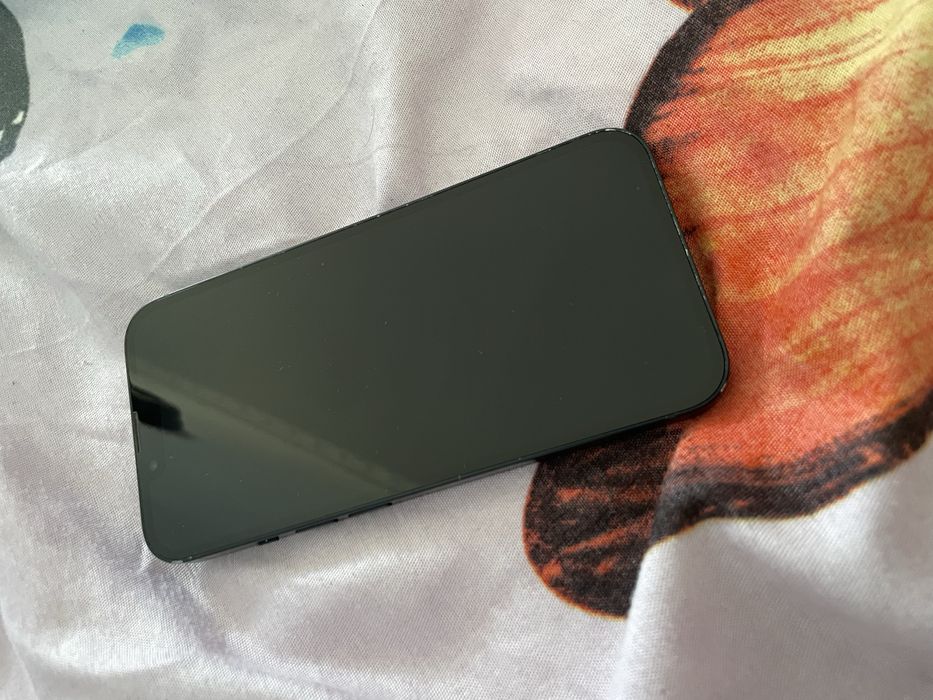 Vand urgent iphone 13 stare ca nou !